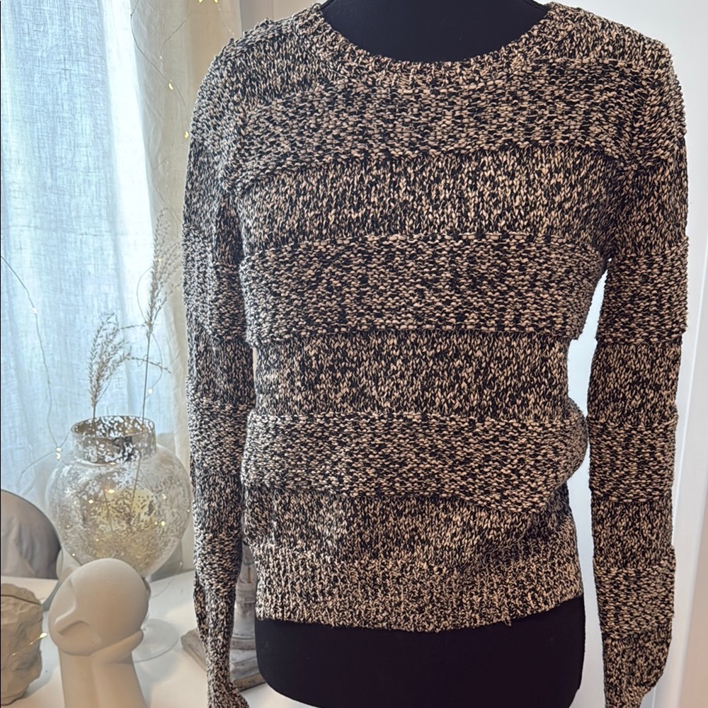 Women's Black and White Sweater